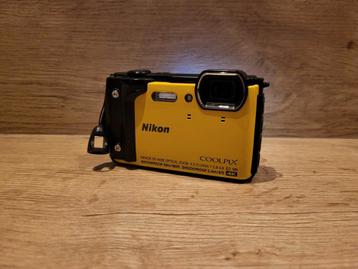 Nikon Coolpix W300 Duikcamera + Extra's beschikbaar voor biedingen
