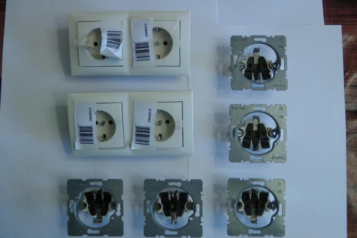 Berker inbouw WCD (dubbel en enkel) / Kruisschakelaars PeHa, Doe-het-zelf en Verbouw, Elektra en Kabels, Nieuw, Stopcontact, Ophalen of Verzenden