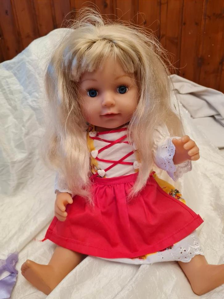 Baby Born Grote Zus Pop Zapf Creation + Extra Kleding, Kinderen en Baby's, Speelgoed | Poppen, Zo goed als nieuw, Babypop, Ophalen of Verzenden