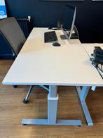 3 witte bureaus inclusief ladekast, Ophalen, Zo goed als nieuw, Bureau
