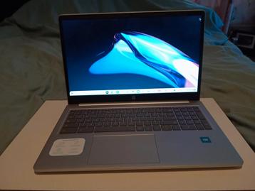 Mooie nette hp 15 chromebook te koop, 15,6 inch beeldscherm  beschikbaar voor biedingen