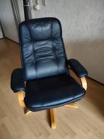 Donker blauwe draai fauteuil, Ophalen, Gebruikt, 75 tot 100 cm, 50 tot 75 cm