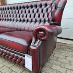 Grote Chesterfield bank in oxblood rood leer., Huis en Inrichting, Ophalen, Gebruikt, Chesterfield, Driepersoons