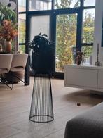 Bloempot met standaard zwart draadstaal, Huis en Inrichting, Woonaccessoires | Vazen, Ophalen, Zo goed als nieuw, Zwart, Minder dan 50 cm