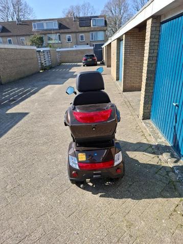IVA Scootmobiel beschikbaar voor biedingen