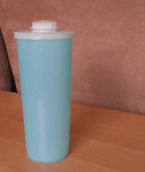 Tupperware Vintage Strooier, beker blauw 18,5cm, Huis en Inrichting, Keuken | Tupperware, Gebruikt, Beker of Kan, Blauw, Ophalen