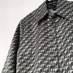 H&M 36 grijze glanzende blouse grafische all-over print egf, Grijs, H&M, Ophalen of Verzenden, Zo goed als nieuw