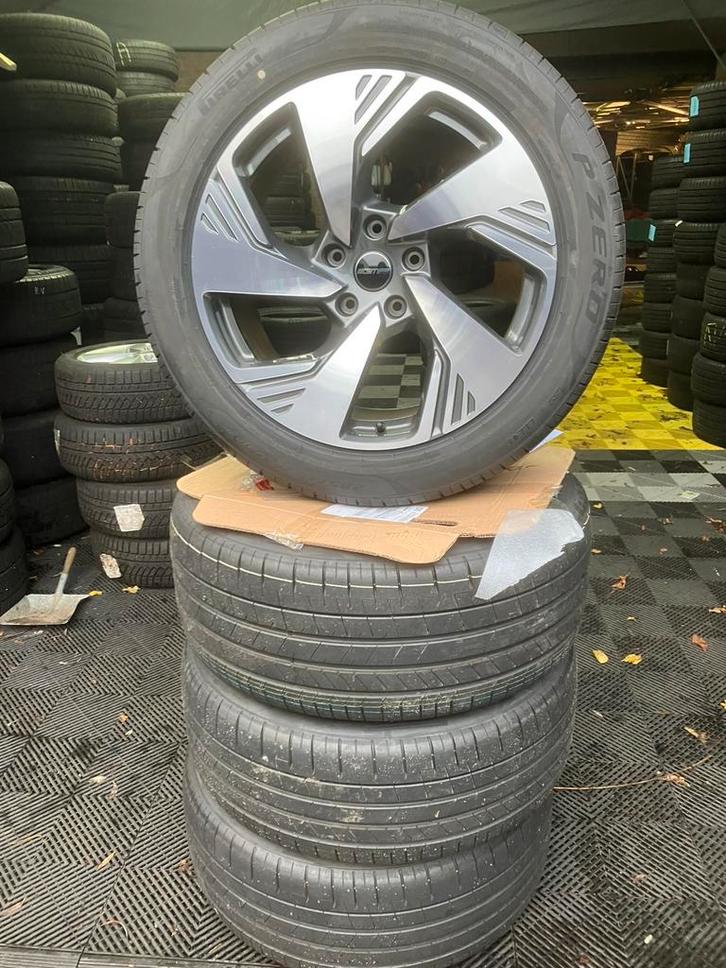 20 inch originele Audi Q6 / SQ6 velgen met zomerbanden NIEUW, Auto-onderdelen, Banden en Velgen, Banden en Velgen, Zomerbanden
