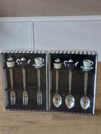 Gebak vorkjes en theelepels met theekopjes en theepotjes, Ophalen of Verzenden, Nieuw, Rvs of Chroom