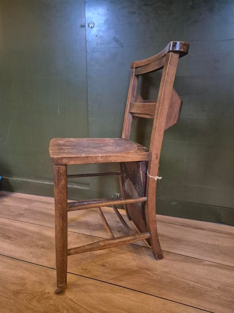 Oude houten bidstoel, Gebruikt, Bruin, Eén, Hout