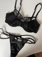 Hunkemöller BH 75D + string M (nieuw), Hunkemöller, Ophalen of Verzenden, Zwart, Setje