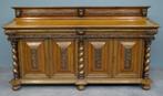GEZOCHT: Dressoir met getorste kolommen ( (Barley Twist), Antiek en Kunst, Antiek | Meubels | Kasten, Ophalen