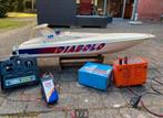 RC speedboot met benzinemotor., Hobby en Vrije tijd, Modelbouw | Boten en Schepen, Ophalen of Verzenden, Gebruikt, 1:32 tot 1:50