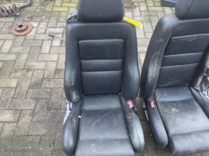 Voorstoelen links + rechts van een Alfa Romeo Spider, Gebruikt, -, Verzenden, -