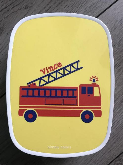 Broodtrommel 'VINCE' en Brandweerauto (Mepal) Lunchbox, Diversen, Schoolbenodigdheden, Zo goed als nieuw, Ophalen of Verzenden