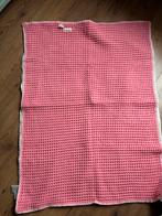 Koeka wiegdekentje roze, Ophalen of Verzenden, Zo goed als nieuw, 100 cm of meer, Deken