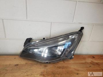 Opel Astra J 2009 - 2015 koplamp links zwart binnenwerk €150 beschikbaar voor biedingen