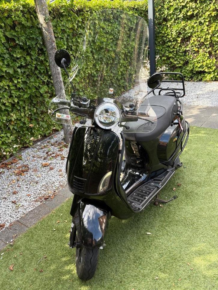 Scooter AGM VX 50 bj 23-05-2020, Fietsen en Brommers, Snorfietsen en Snorscooters, Gebruikt, Overige merken, Benzine, Ophalen of Verzenden