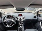 Ford Fiesta 1.4 Titanium PDC / CRUISE / BLUETOOTH / WINTERPA, Auto's, Zwart, Origineel Nederlands, Bedrijf, Handgeschakeld