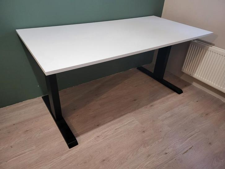 Bureau 160x80 cm - Perfect voor thuiswerk!, Huis en Inrichting, Bureaus, Zo goed als nieuw, Bureau, Ophalen