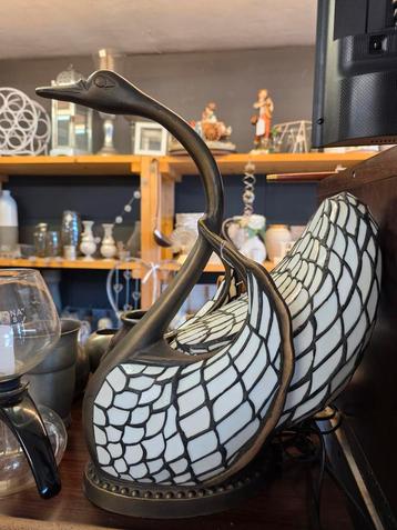 Tifany lamp zwaan beschikbaar voor biedingen