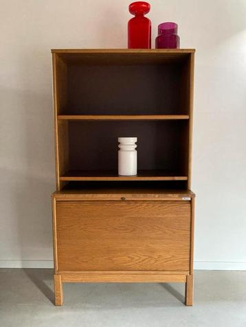 Midcentury vintage Zweedse Kinnarps kast beschikbaar voor biedingen
