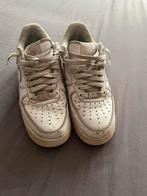 Sneakers Nike maat 41, Ophalen of Verzenden, Zo goed als nieuw, Wit