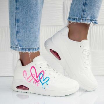 Soft Air Sneaker Heart maat 39 beschikbaar voor biedingen