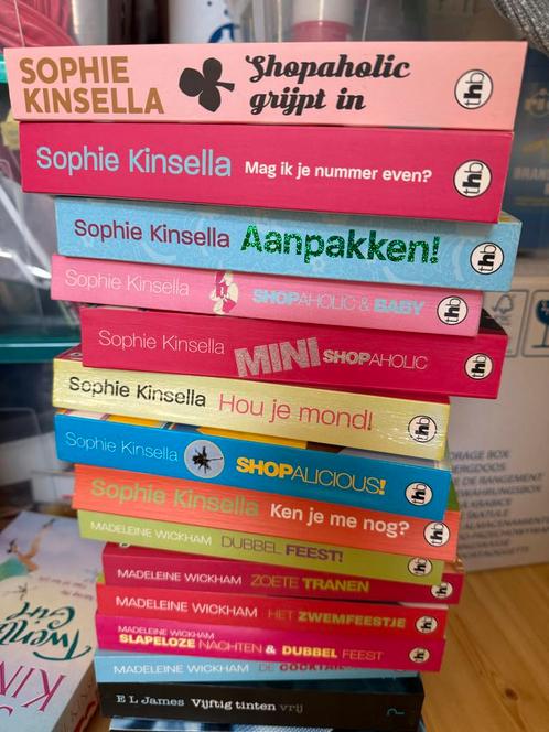 Chicklit boeken Sophie Kinsella & Madeleine Wickham, Boeken, Chicklit, Gelezen, Ophalen of Verzenden