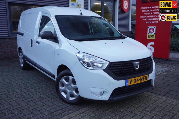 Dacia DOKKER 1.3 TCE Benzine !/ Airco / Stoelverwarming /Tre, Auto's, Bestelauto's, Te koop, ABS, Airconditioning, Bluetooth, Centrale vergrendeling