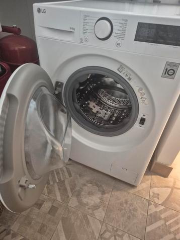 9kg/6kg LG Washer-Dryer White | AI DD | TurboWash | A-10% beschikbaar voor biedingen