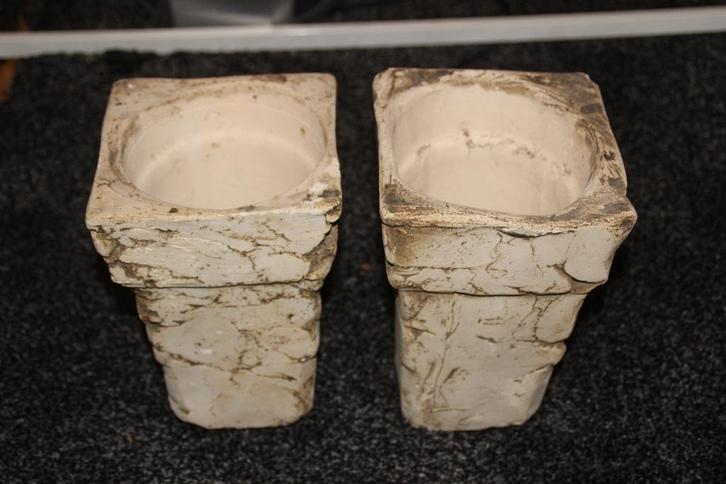 bloempot 2x 21cm hoog doorsnee 12 cm, Tuin en Terras, Bloempotten, Gebruikt, Overige materialen, Minder dan 40 cm, Minder dan 25 cm