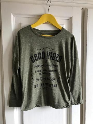 shirt (D-Zine) 128/134 beschikbaar voor biedingen