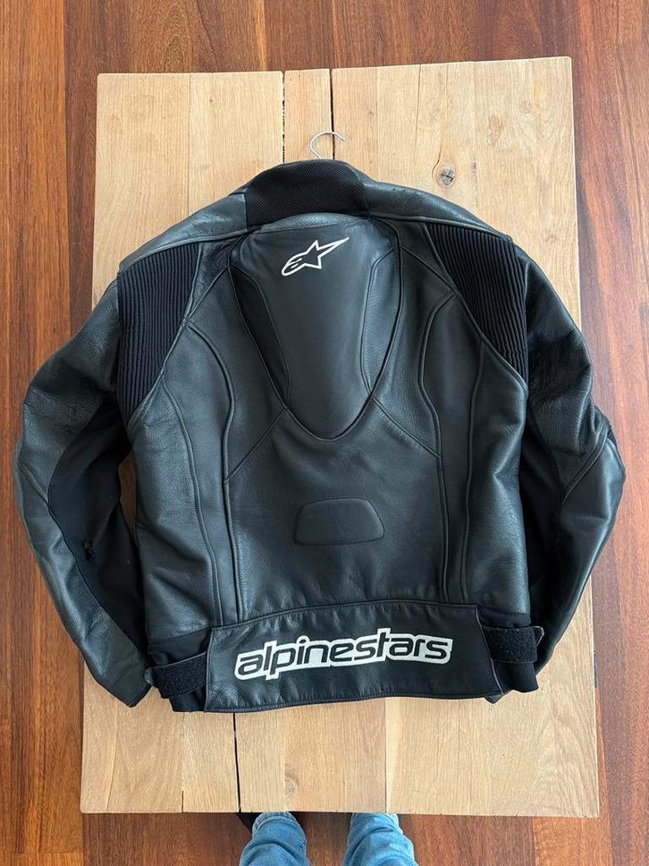 Alpinestars leren motorjas maat L – sportief & veilig, Motoren, Kleding | Motorkleding, Jas | leer, Dames, Heren, Tweedehands