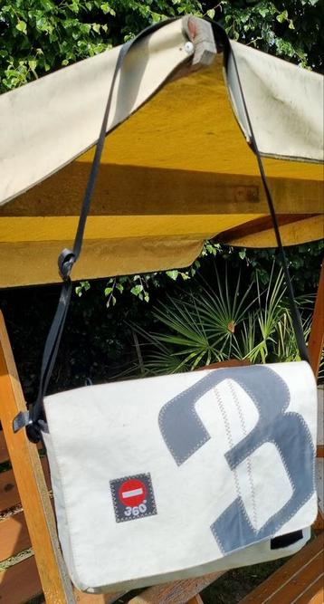 Unieke schoudertas, gemaakt van gebruikt boot zeil beschikbaar voor biedingen