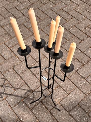 Kaarsenkandelaar beschikbaar voor biedingen