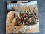 Decoreren met Tilly Cambre - Inspiratieboek, Ophalen of Verzenden, Zo goed als nieuw, Bloemschikken, Groendecoratie