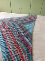 Plaid, omslagdoek. Gehaakt. In zomerse kleuren, Ophalen of Verzenden, Zo goed als nieuw