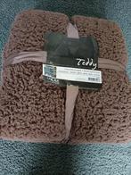 Unique plaid teddy taupe150x200 cm, Huis en Inrichting, Woonaccessoires | Plaids en Woondekens, Ophalen of Verzenden