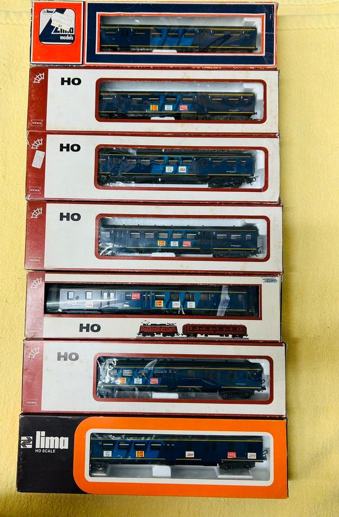 Lima en Hema: set van 7 Nederlandse plan E rijtuigen, Hobby en Vrije tijd, Modeltreinen | H0, Gebruikt, Wagon, Gelijkstroom of Wisselstroom