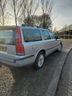 Volvo V70 2.4 170PK 2002 weinig km's, Auto's, Volvo, Voorwielaandrijving, 1800 kg, Grijs, Particulier