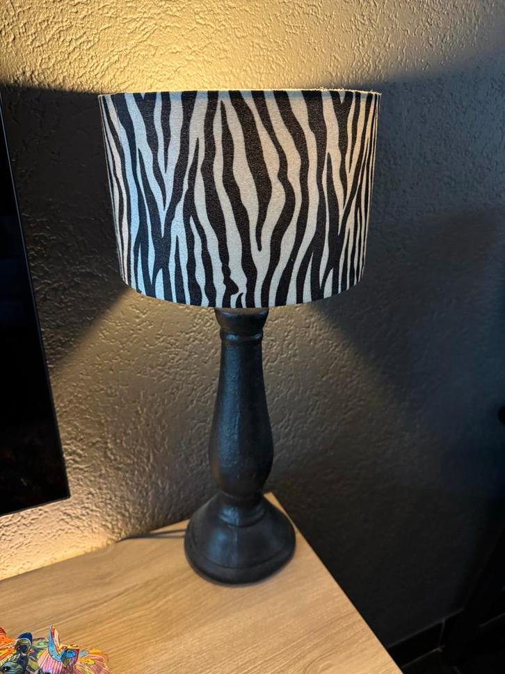3x Tafellamp met Zebra Kap - E27 Fitting 55cm hoog, Huis en Inrichting, Lampen | Tafellampen, Gebruikt, 50 tot 75 cm, Stof, Ophalen