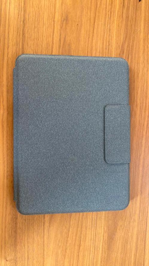 Logitech Folio Touch Keyboard Hoes voor iPad Air, Computers en Software, Tablet-hoezen, Zo goed als nieuw, Bescherming voor- en achterkant