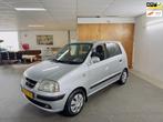 Hyundai Atos 1.1i DynamicAutomaat,E-Ramen,Stuurbekrachtiging, Auto's, Hyundai, Gebruikt, Zwart, 4 cilinders, Origineel Nederlands