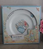 Wedgwood Peter Rabbit original cake plate/bord 25 cm nieuw, Nieuw, Ophalen of Verzenden, Schaal of Schalen, Wedgwood