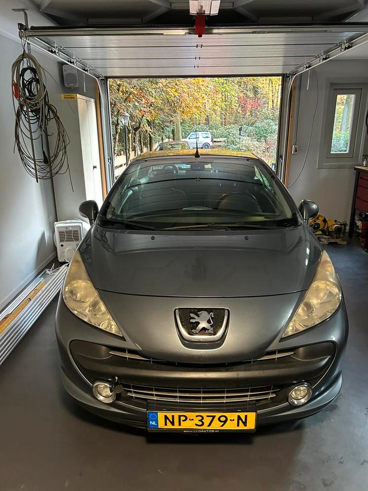 Peugeot 207 1.6 16V CC DEFECT -grijs, Auto's, Peugeot, Particulier, Benzine, C, Cabriolet, Handgeschakeld, Geïmporteerd, Zilver of Grijs