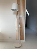 Zuiver Buckle head vloerlamp wit, Huis en Inrichting, Lampen | Vloerlampen, Ophalen, Zo goed als nieuw