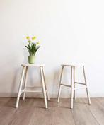 2 witte vintage krukjes. Houten retro tafeltjes / krukken, Ophalen, O, O, Hout
