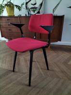 Orginele Revolt stoel T.H. Eindhoven, Ophalen, Eén, Rood, Gebruikt