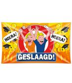 Gevelvlag hoera geslaagd (7036120), Hobby en Vrije tijd, Feestartikelen, Versiering, Nieuw, Ophalen of Verzenden, A